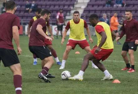 Hearts segura Benfica em Edimburgo e ganha novo fôlego na Europa