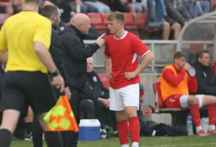 Will Lankshear estreia no Middlesbrough, marca gol e entra para a história da nova regra