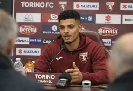 Zakaria Aboukhlal pode trocar o Torino por Elche em negociação por empréstimo