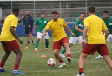 Barcelona estreia na defesa do título contra o Elche em clima de teste fora de casa