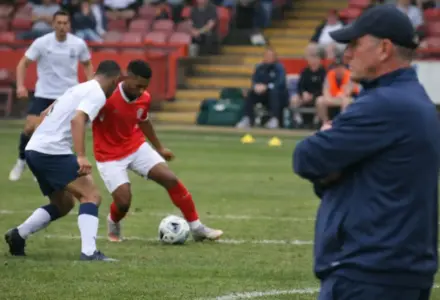 Tottenham e Charlton definem escalações para duelo da Copa da Liga