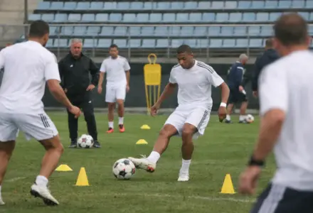 Mbappé elogia Mourinho e destaca liderança do técnico no Real Madrid
