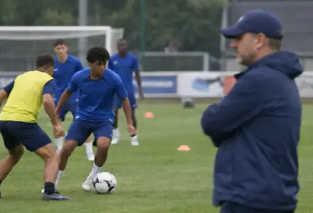 Barcelona observa Estêvão e acompanha de perto a situação do jovem no Chelsea