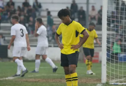 Dortmund acerta empréstimo de Ethan Nwaneri para reforçar o ataque