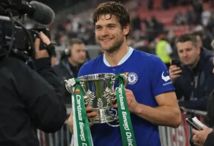 Alonso deve mexer no Chelsea antes de encarar o Leeds pela Copa da Liga