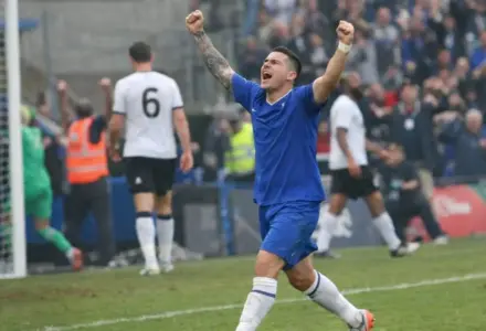 Chelsea entra no limite da janela com saída de Enzo Fernández e pressão por reposição