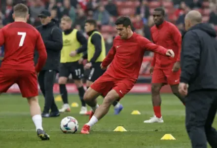 Iraola reencontra o Bournemouth em meio à nova fase do Liverpool