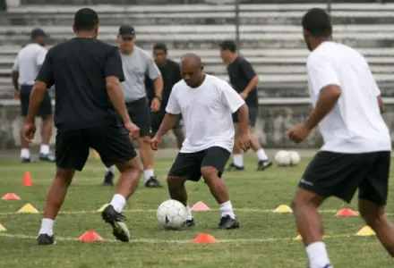 João Carlos revive bastidores do Corinthians e lembra o “resgate” de Marcelinho Carioca