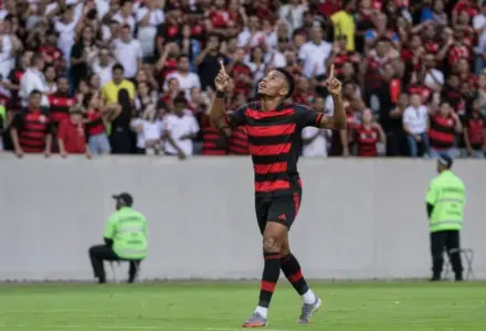Evertton Araújo acelera recuperação e pode voltar ao Flamengo ainda em outubro