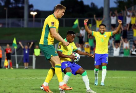 Souttar domina Endrick em empate por 1 a 1