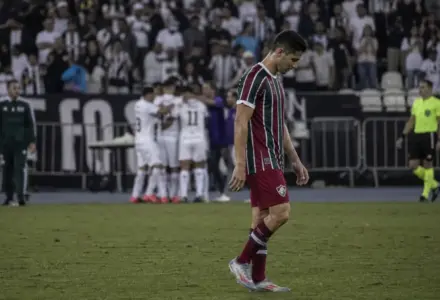 Fluminense cai diante do Santos e chega pressionado à semifinal da Libertadores