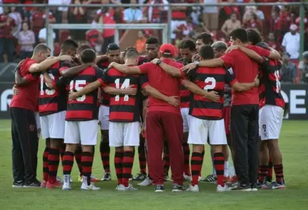 Flamengo protesta contra Marcos Rojo e leva caso à Conmebol